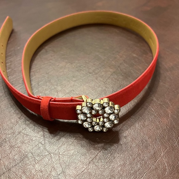 Red suede belt with rhinestone buckle - Picture 6 of 6